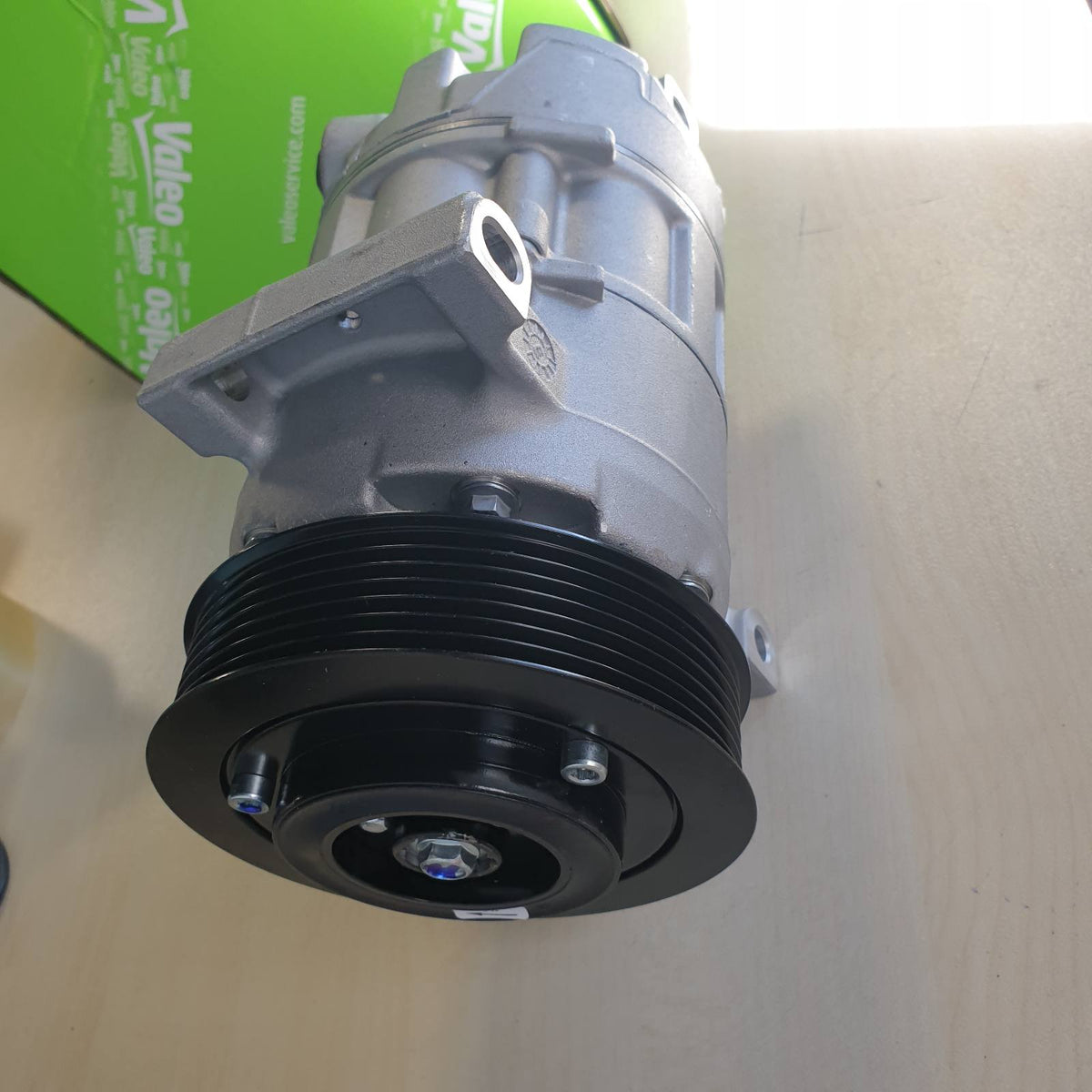 312471 - VALEO Kompresor ajri i kondicionuar, i mbushur paraprakisht me vaj, 813385