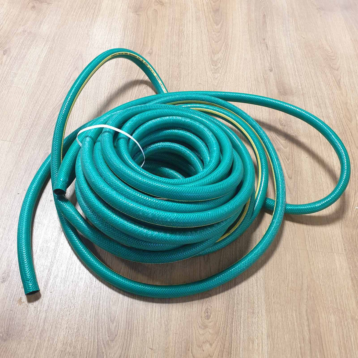 313033 - Tub Meister i endur kryq, 19.05 mm (3/4 inç), gjatësi 20 m, për ujitje, rezistent ndaj shtypjes dhe gërryerjes, PVC
