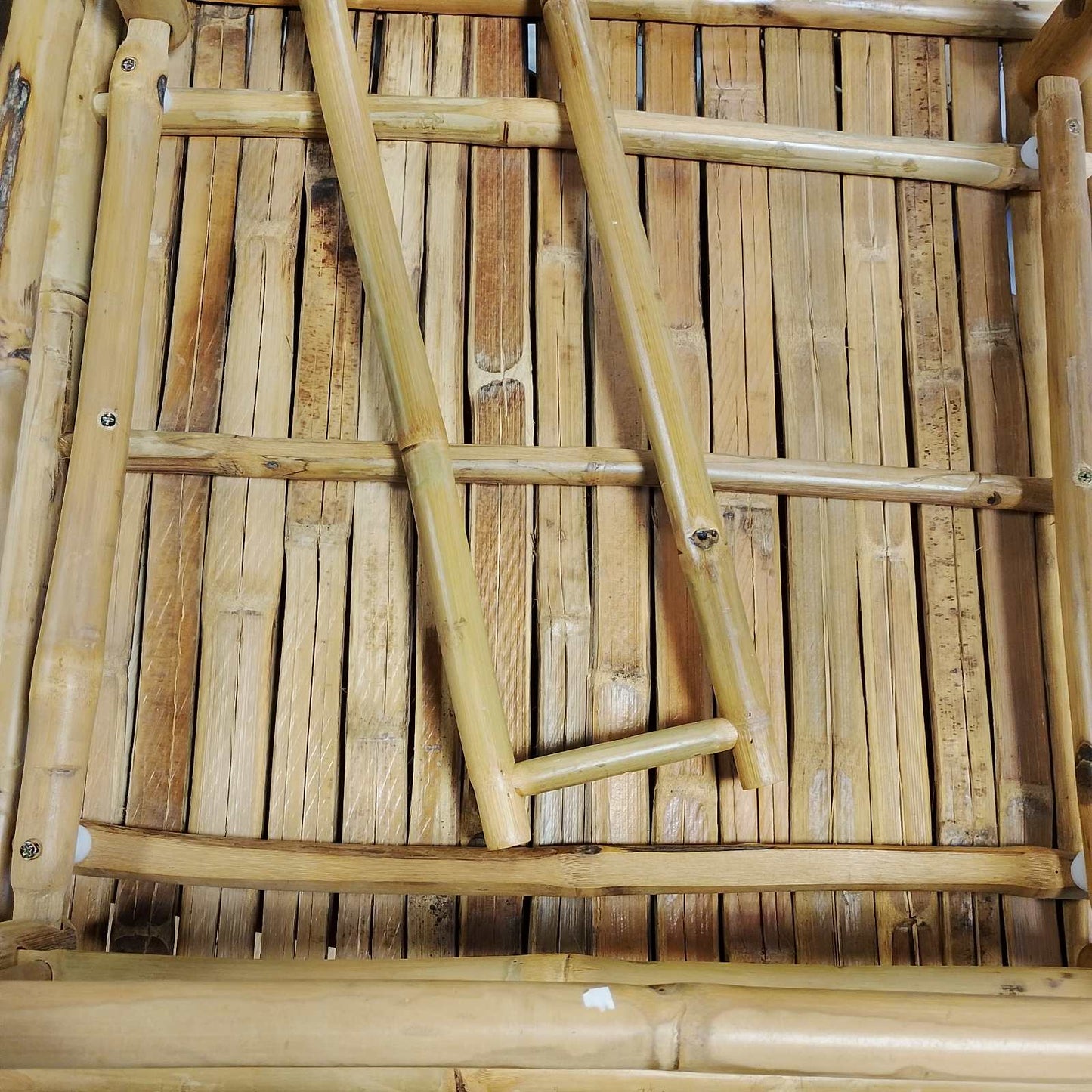 291082 - VIDA XL Divan i mesëm për kopsht me jastëkë të bardhë krem prej bambuje
