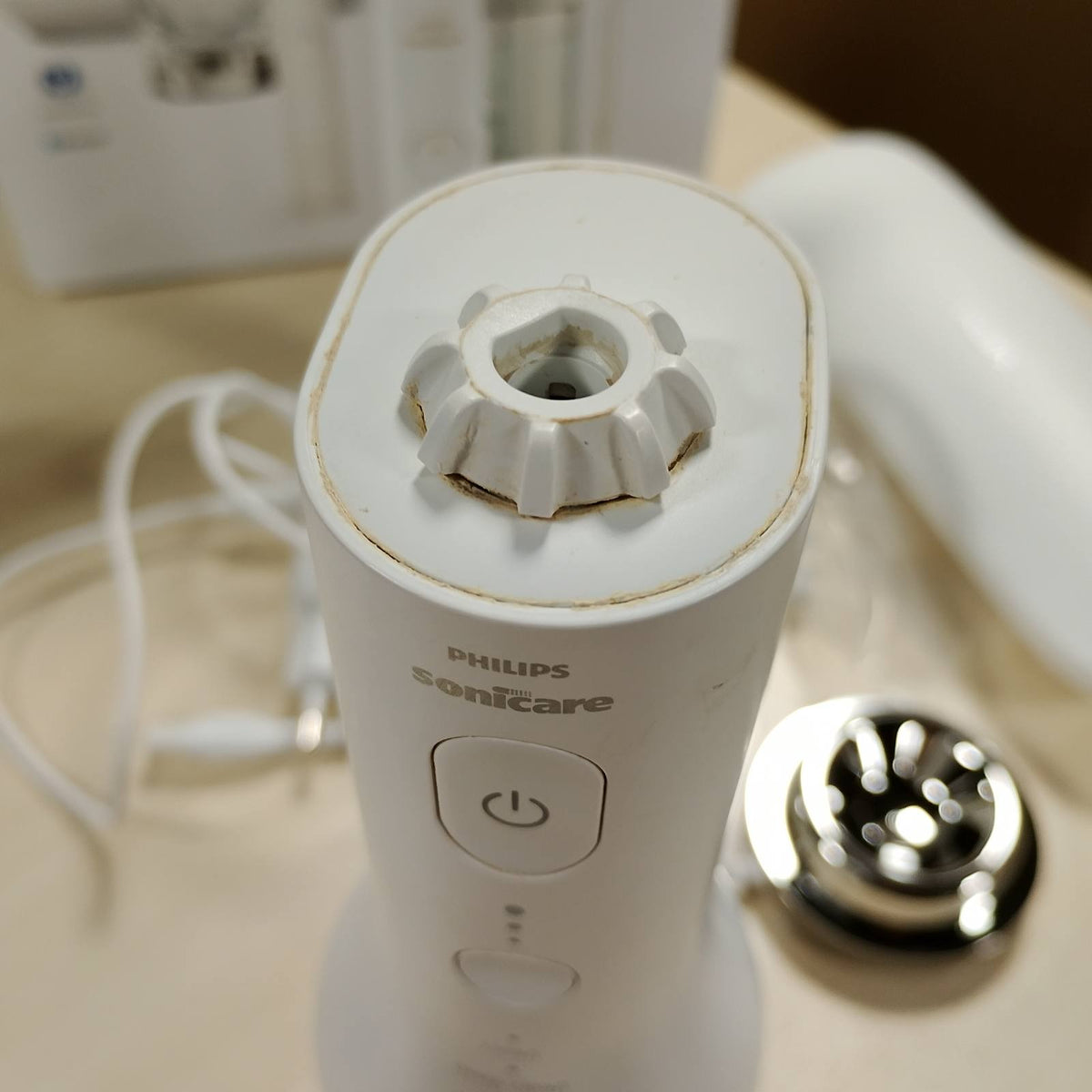 315072 - onicare Power Flosser 3000, pa tel me ujë dhe furçë dhëmbësh elektrike DiamondClean 9000, pastron dhëmbët dhe mishrat e dhëmbëve, HX3886/41