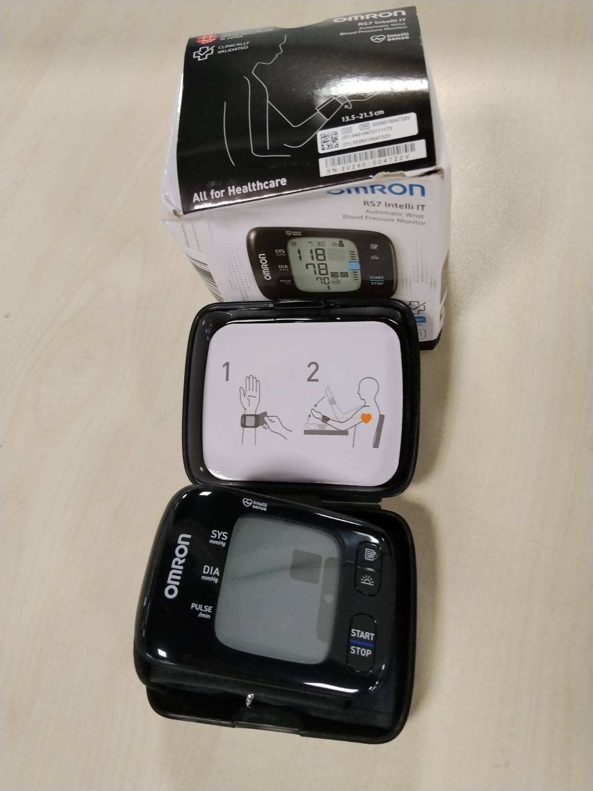 315457 -  INTELLI IT, monitor dixhital i tensionit të gjakut në kyçin e dorës, i pajtueshëm me Bluetooth, i përshtatshëm për individë mbipeshë, i validuar klinikisht.