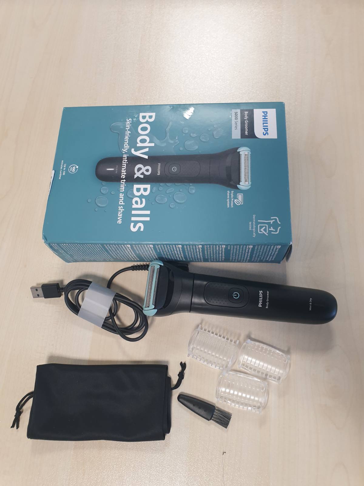 315857 - PHILIPS Bodygroom Series 5000, BG5470/15, Makinë prerëse për meshkuj, 100% rezistente ndaj ujit, jetëgjatësi baterie 100 minuta, sistem rroje Triple Protection