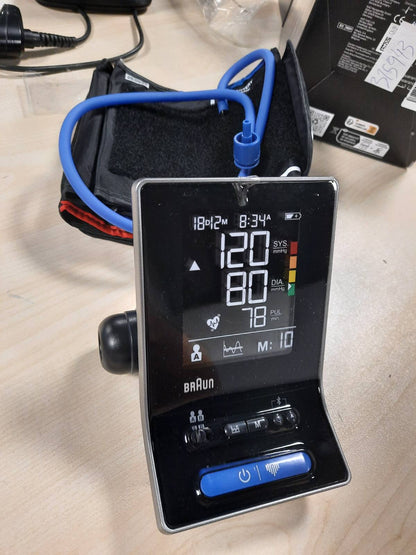 315943 - BRAUN Monitor i tensionit të gjakut Smart ExactFit 5 Connect, aplikacion Braun Healthy Heart, ekran me kodim ngjyrash, 2 madhësi manshete