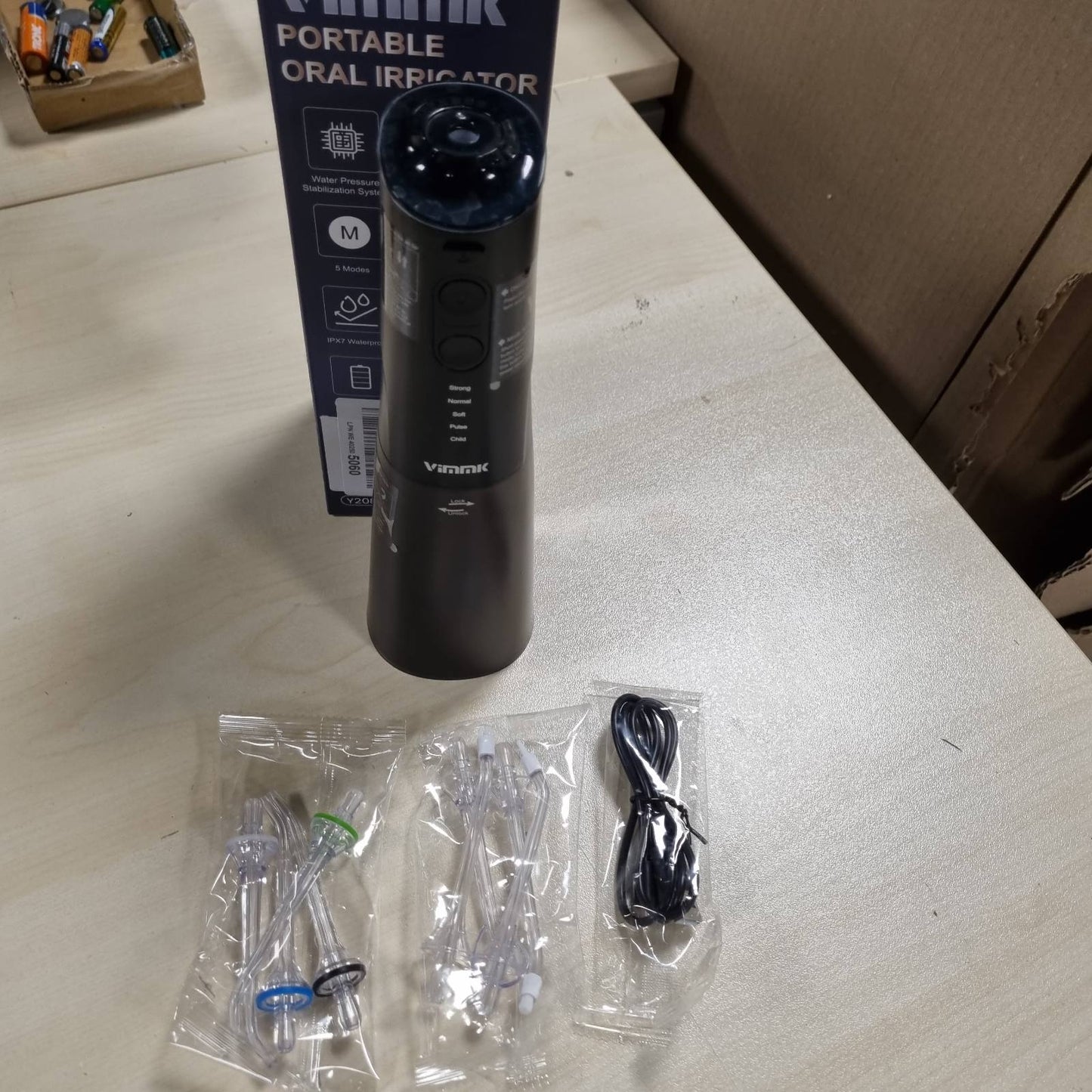 316195 - VIMMK Ujitës Oral Portativ, Ujitës Dentar Profesional Pa Tel me 8 Gryka dhe 5 Mënyra, IPX7, 300ML USB-C i Rikarikueshëm