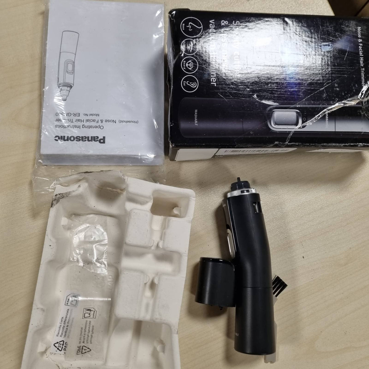 316226 - PANASONIC Makinë prerëse qimesh për hundë ER-GN300-K503, për burra, rezistente ndaj ujit, me bateri, e zezë
