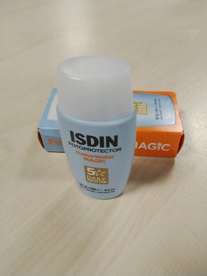 316830 - ISDIN Fotoprotección Fusion Water MAGIC SPF 50, Krem kundër diellit për fytyrën, 50 ml, teksturë ultra të lehtë, fazë ujore
