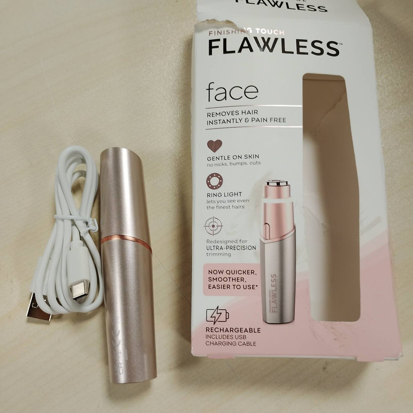 316859 - FLAWLESS Prekje Përfundimtare Fytyrë, Depilues i Rikarikueshëm për Fytyrën, 1 Kokë Zëvendësuese