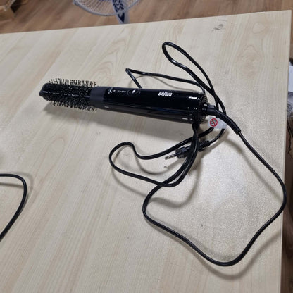 317213 - BRAUN Furçë me ajër të nxehtë AS1.5, Furçë kompakte për tharëse flokësh, 300 W, 3 cilësime nxehtësie/shpejtësie, e zezë, Aksesorë për tharje dhe vëllim, BRAS150E