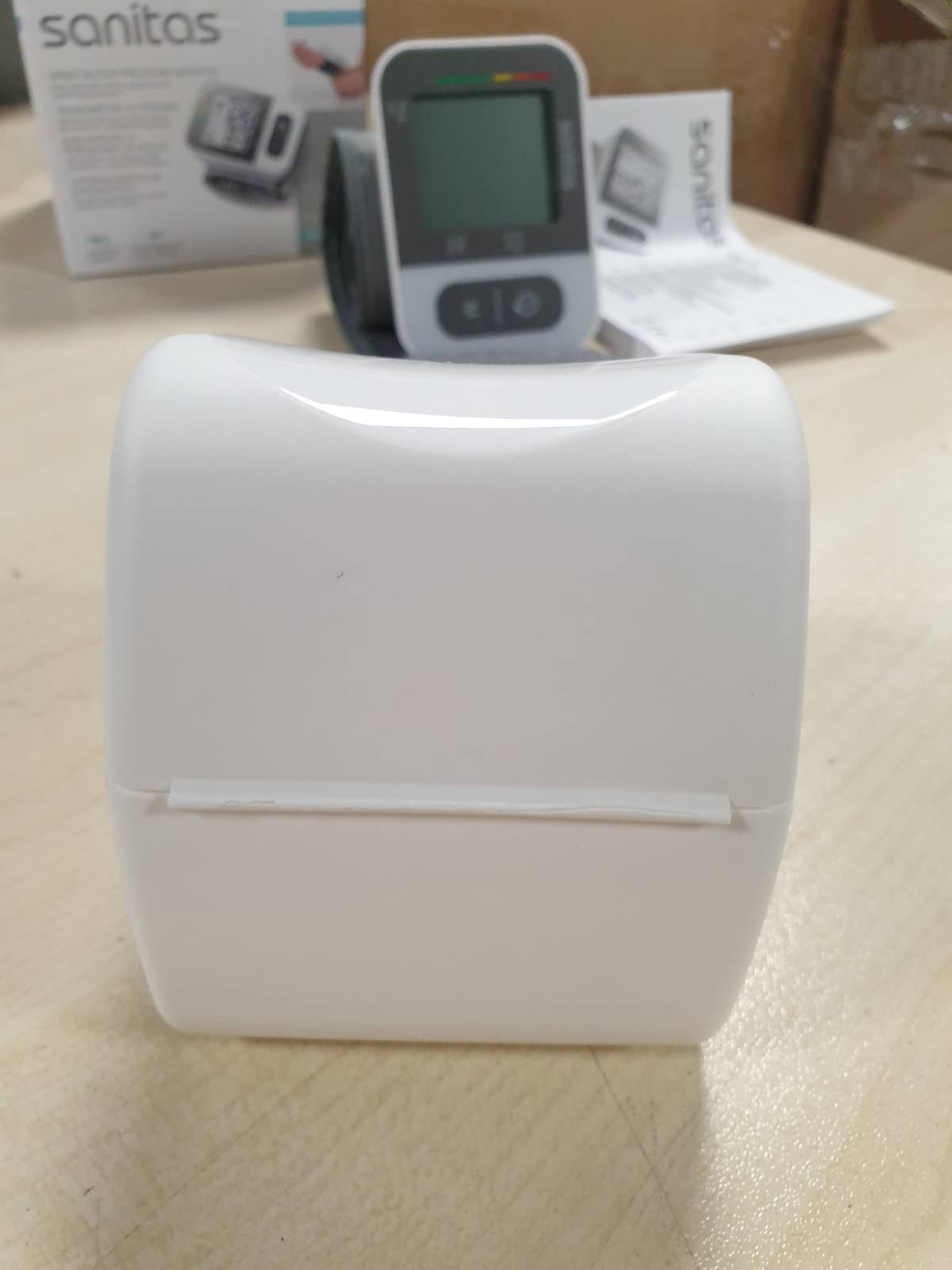 317305 - SANITAS Monitor Tensioni i Gjakut SBC 15 për Kyçin e Dorës - Matje Automatike e Tensionit dhe Pulsit