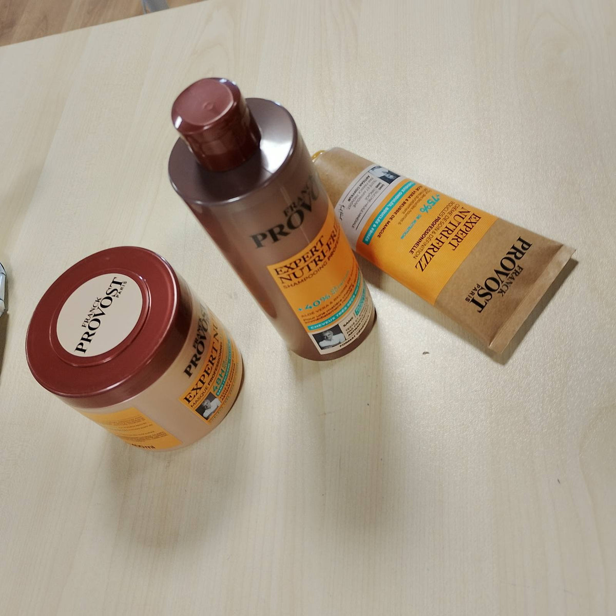 317377 - FRANCK PROVOST Set Expert Nutri-Frizz: Shampo 400ml, Maskë 400ml, Krem 200ml, për definimin e kaçurrelave, pa silikon, pa vaj mineral