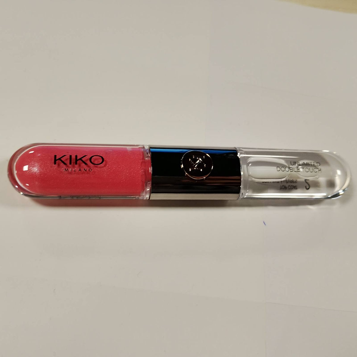 317635 - KIKO MILANO Buzëkuq i Lëngshëm Unlimited Double Touch 112, 2-Hapësh, Zgjat deri në 12 orë, Bazë pa Transferim