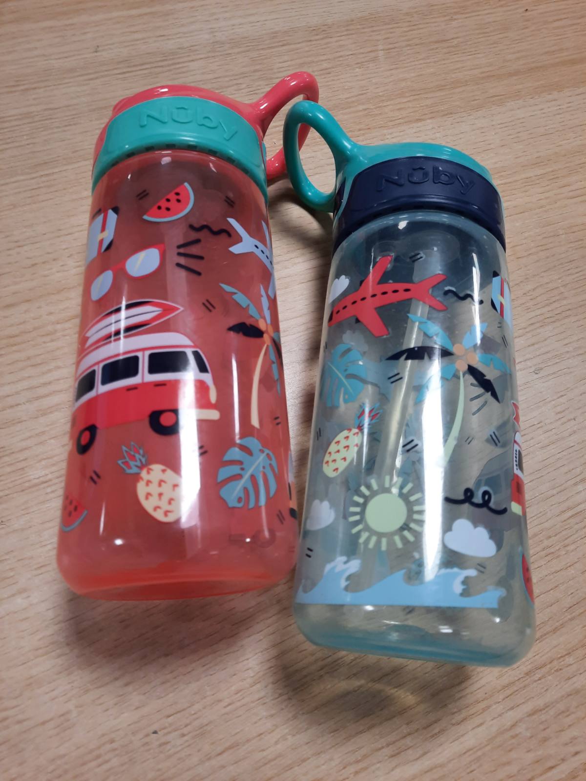 317650 - NUBY Super Quench Gotë për Fëmijë, 540 ml, i papërshkueshëm nga uji, dorezë mbajtëse, rozë, pako me 2 copë