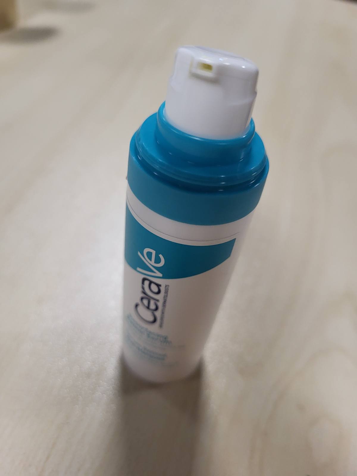 317757 - CERAVE - Serum Retinol Anti-Njolla - 30 ml - Retinol + Rrënjë Lëkure + 3 Ceramide - Lëkurë e Prirur ndaj Njollave