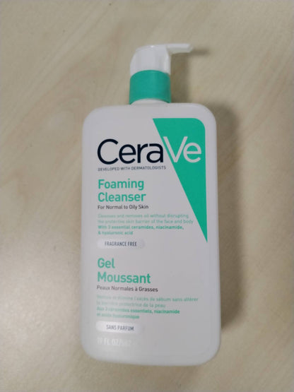 317864 - CERA VE Xhel shkumëzues 562 ml, Pastron yndyrën e tepërt, Acid hialuronik, ceramide, niacinamidë, Lëkurë normale deri në të yndyrshme