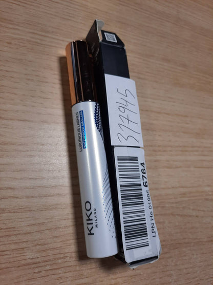 317945 - KIKO MILANO Luxurious Lashes Rimel i papërshkueshëm nga uji, rimel për volum ekstra, formulë e papërshkueshme nga uji