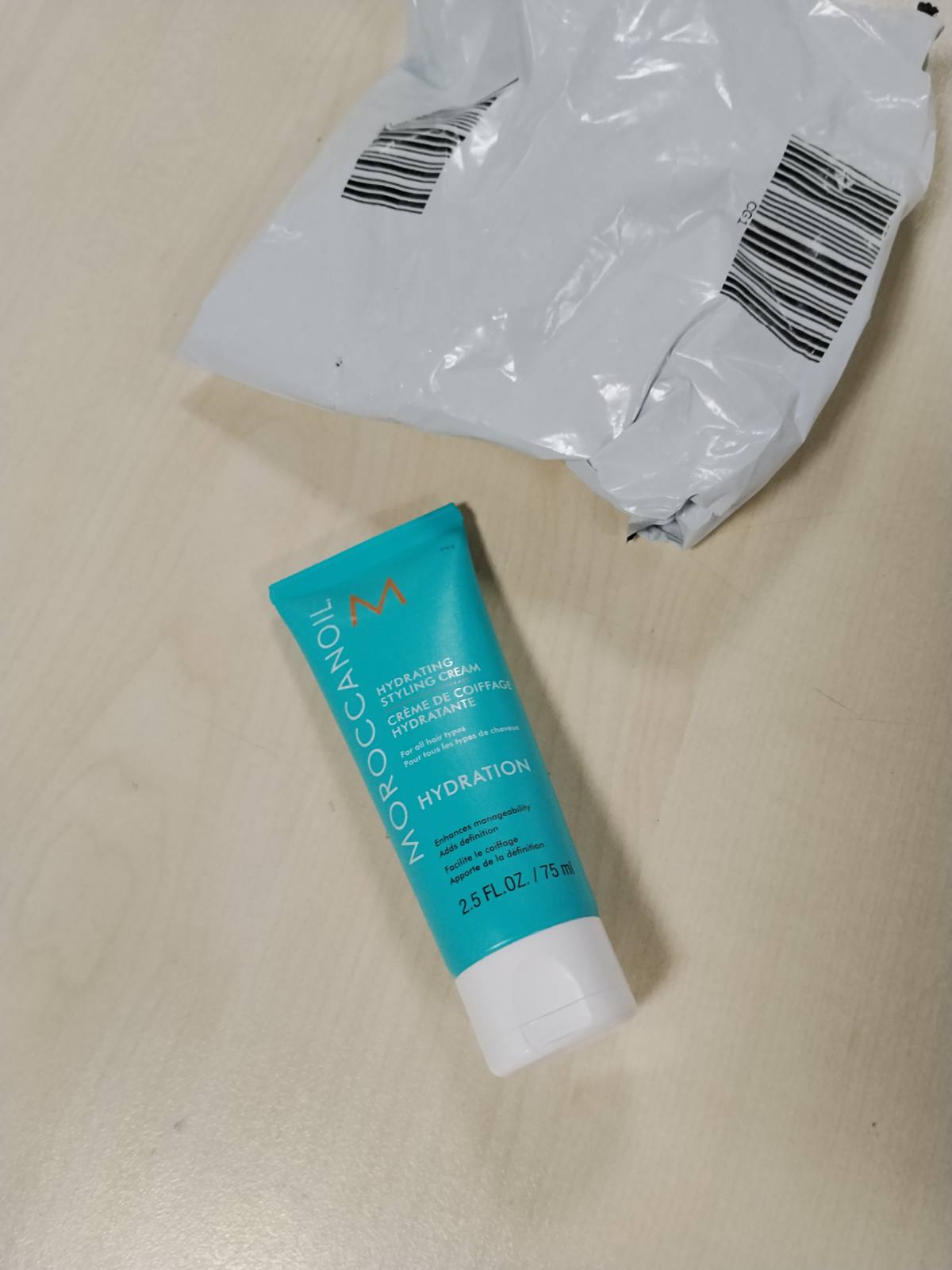 317946 - MOROCCANOIL Krem Hidratues dhe Stilues, 75 ml