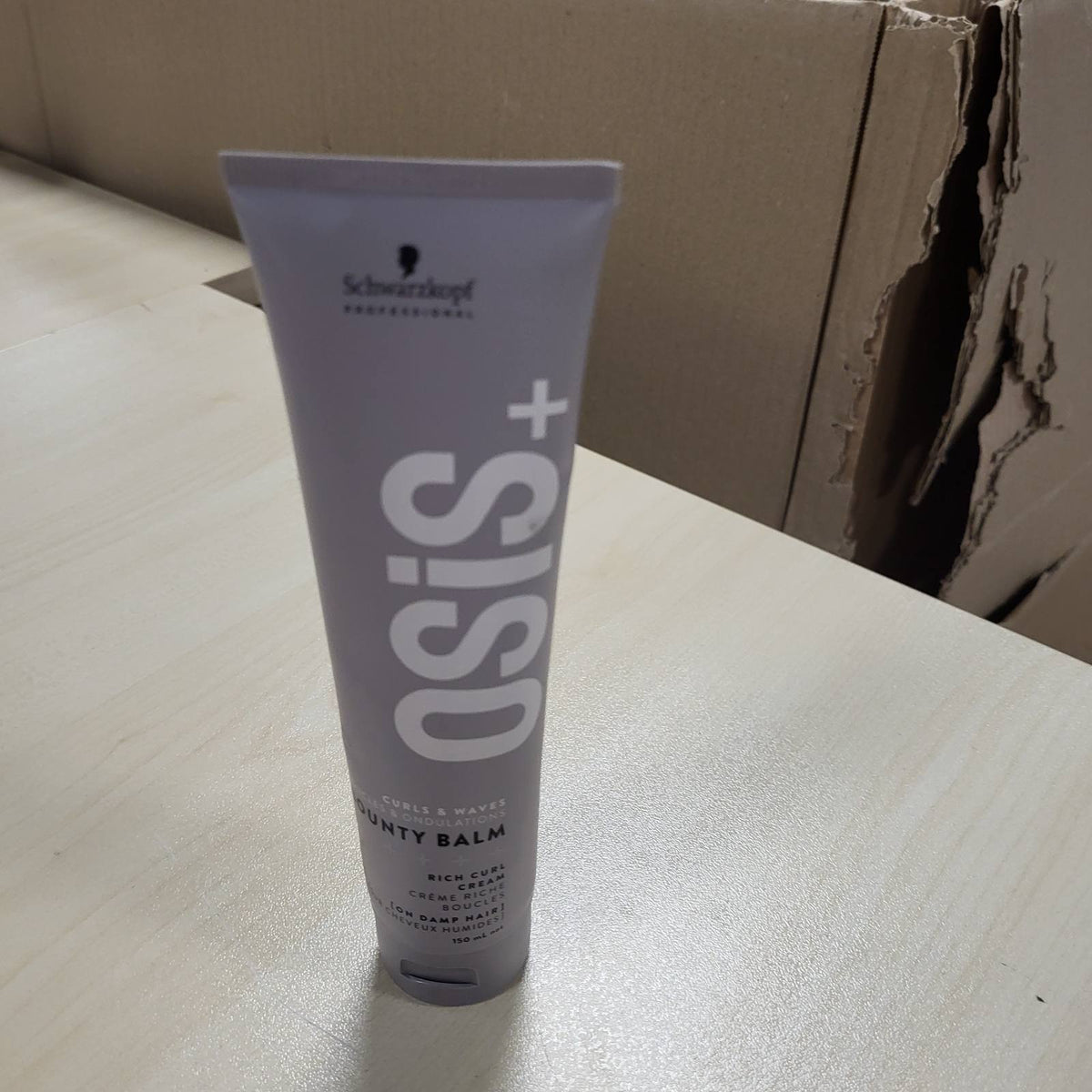 318007 - SCHWARZKOPF PROFESSIONAL, OSiS Bounty Balm Cream për kaçurrela, 150 ml, përcaktim i fortë, zbut flokët fluturues