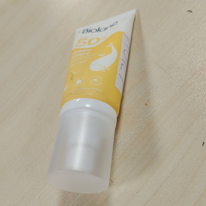 318124 - BIOLANE - Krem kundër diellit për foshnje, 50ml, SPF50, Mbrojtje e lartë kundër rrezeve UVA dhe UVB, Lëkurë e ndjeshme, Rezistent ndaj ujit, Fytyrë dhe trup, Prodhuar në Francë