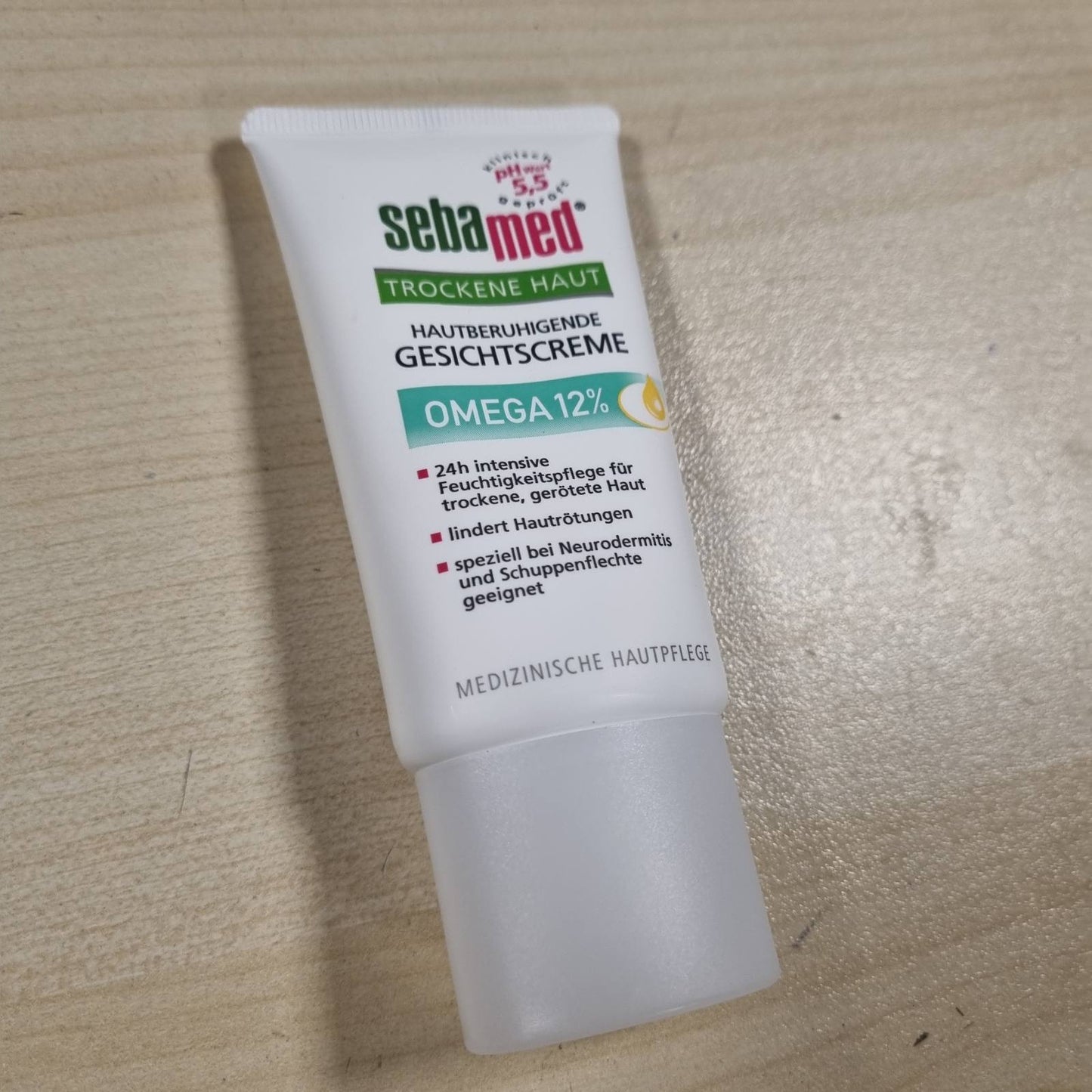 318150 - SEBAMED Krem për fytyrën Dry Skin Omega 12%, 50 ml