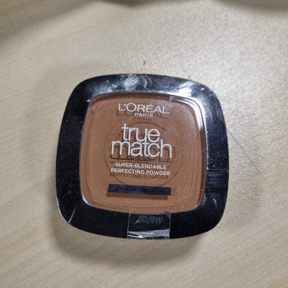 318505 - L'ORÉAL PARIS - Pudër përsosëse që shkrin - I pasuruar me pigmente minerale dhe acid hialuronik - Të gjitha llojet e lëkurës - Përputhje perfekte - Nuanca: Kapuçino e Artë (8.D) - 9 g