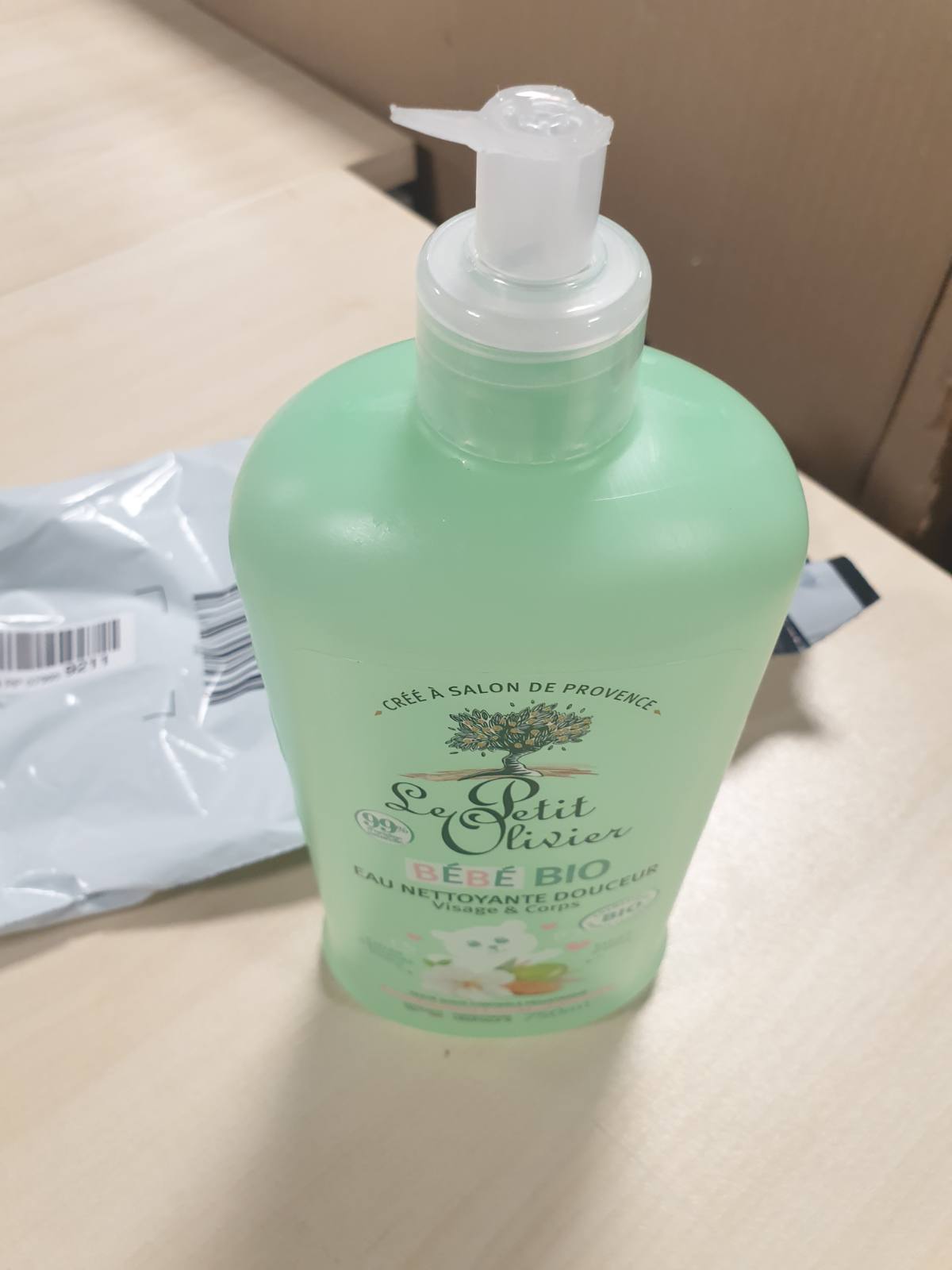 318692 - LE PETIT OLIVIER | Ujë Pastrues i Butë, 750 ml, Organik për Fëmijë, 99% Origjina Natyrale, Testuar Pediatrikisht