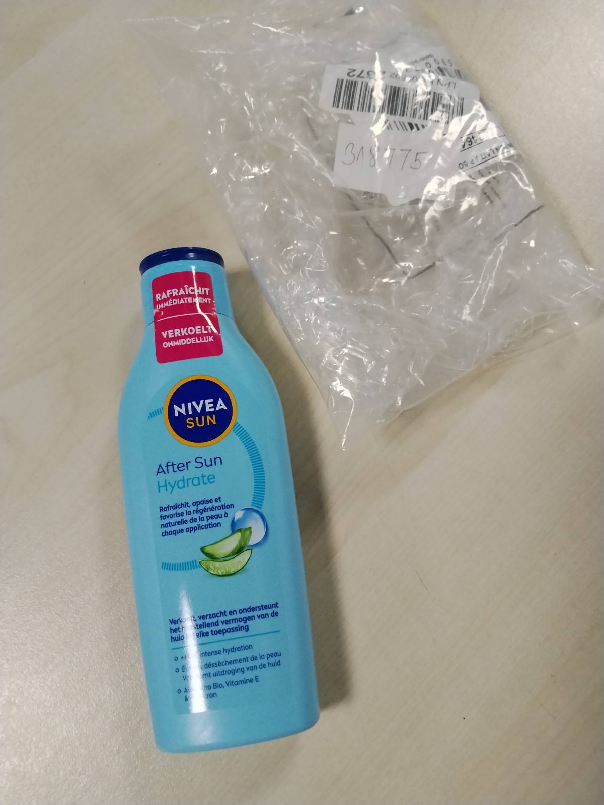 318775 - NIVEA SUN - Losion Hidratues 48H Pas Diellit - 200 ml, Aloe Vera Organike dhe Acid Hialuronik, Formulë e Lehtë dhe Jo e Yndyrshme