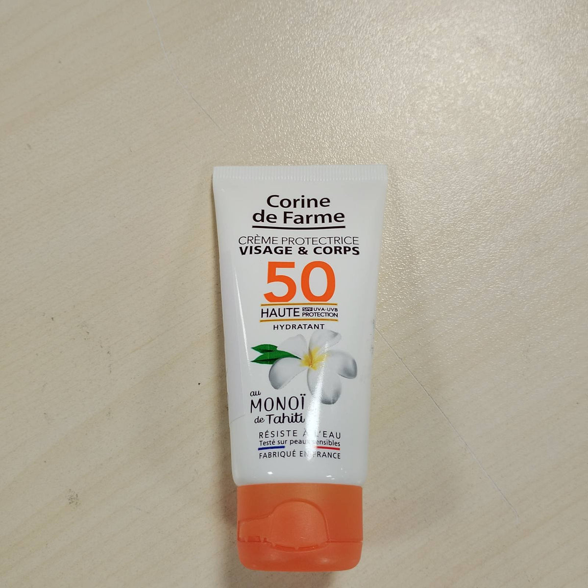 318849 - CORINE DE FARME - Krem Mbrojtës për Fytyrën dhe Trupin SPF50 - 50ml - Mbrojtje e Lartë nga Rrezet UVA dhe UVB - me Vaj Monoi Tahitian - Rezistent ndaj Ujit - Prodhuar në Francë