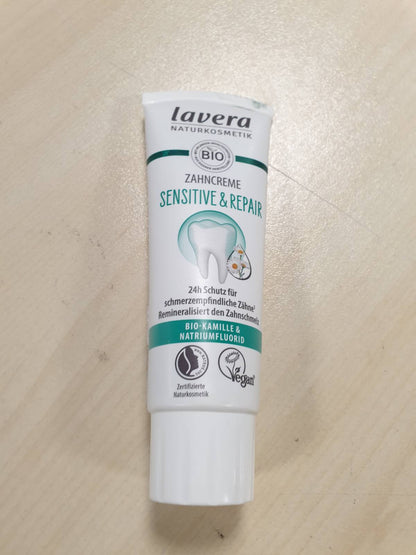319051 - LAVERA - Pastë dhëmbësh zbardhuese - 75ml - Mbrojtje 5-fish - Zbardhues natyral - Vegan - Gërryes celuloze bambuje dhe fluorid natriumi