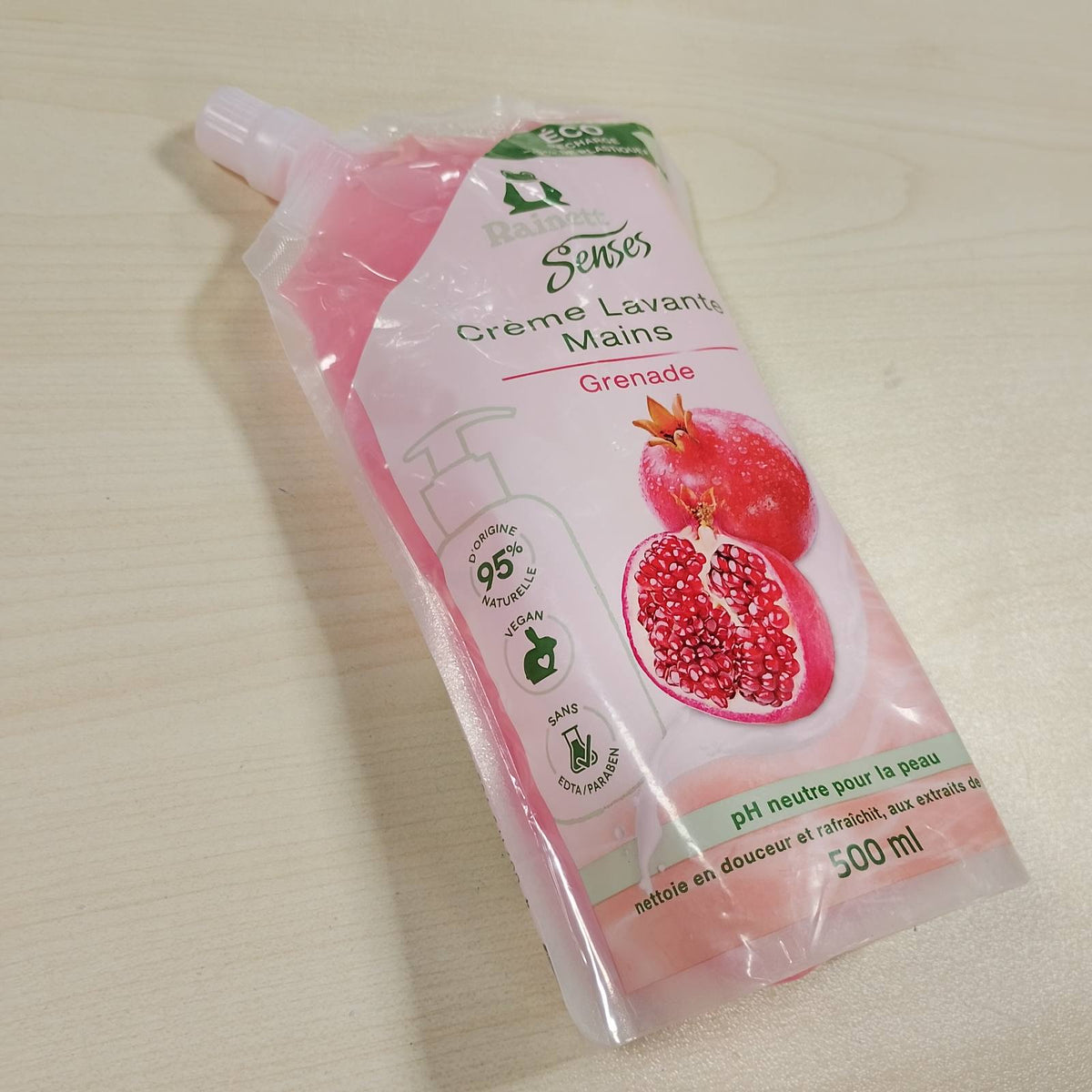 319215 - RAINETT SENSES - Sapun për duar me shegë, 500ml, 95% përbërës me origjinë natyrale, për të gjitha llojet e lëkurës, mbushje ekologjike
