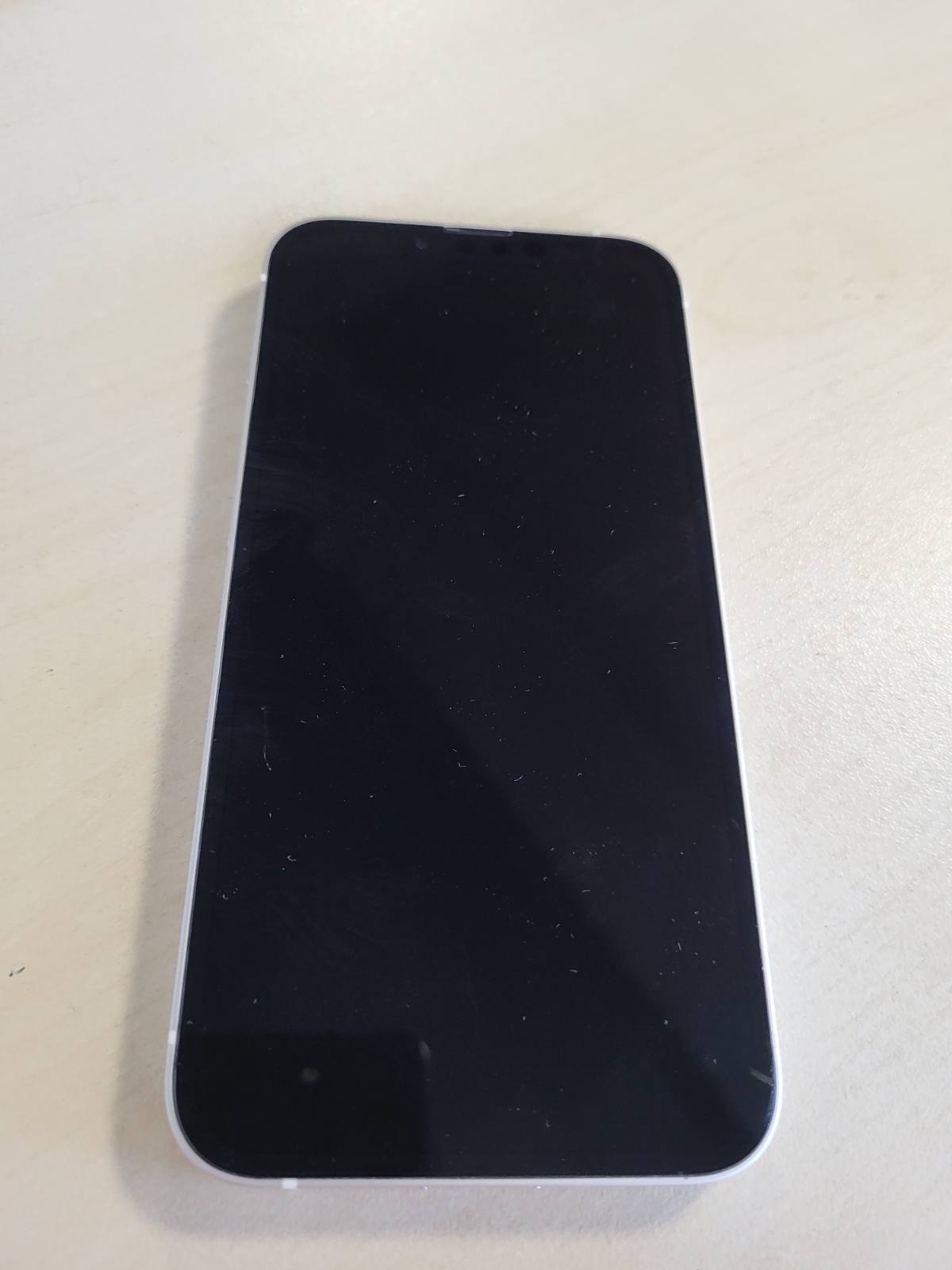 319287 - Apple iPhone 13, 128 GB, Polarstern (i rinovuar)
