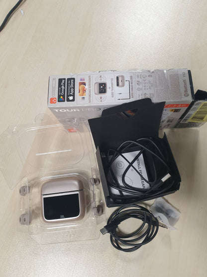 319288 - JBL Kufje Tour Pro 3, Bluetooth True Wireless me kuti karikimi inteligjent, jetëgjatësi baterie 40 orë, True Adaptive Noise Cancelling 2.0, JBL Spatial 360 Sound, Latte
