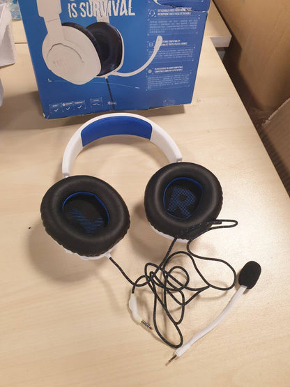 319811 - JBL Quantum 100P – Kufje për Lojëra me Tel – me Mikrofon të Lëvizshëm – Të Dizajnuara për PlayStation – Të Përputhshme me konsola të tjera – E Bardhë dhe Blu