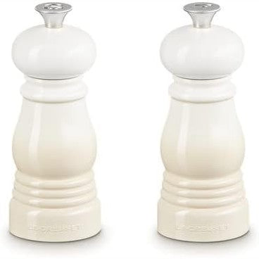 221219 - LE CREUSET Set me 2 mullinj të vegjël kripe dhe piperi, plastikë ABS, 5 x 5 x 12.1 cm, i bardhë