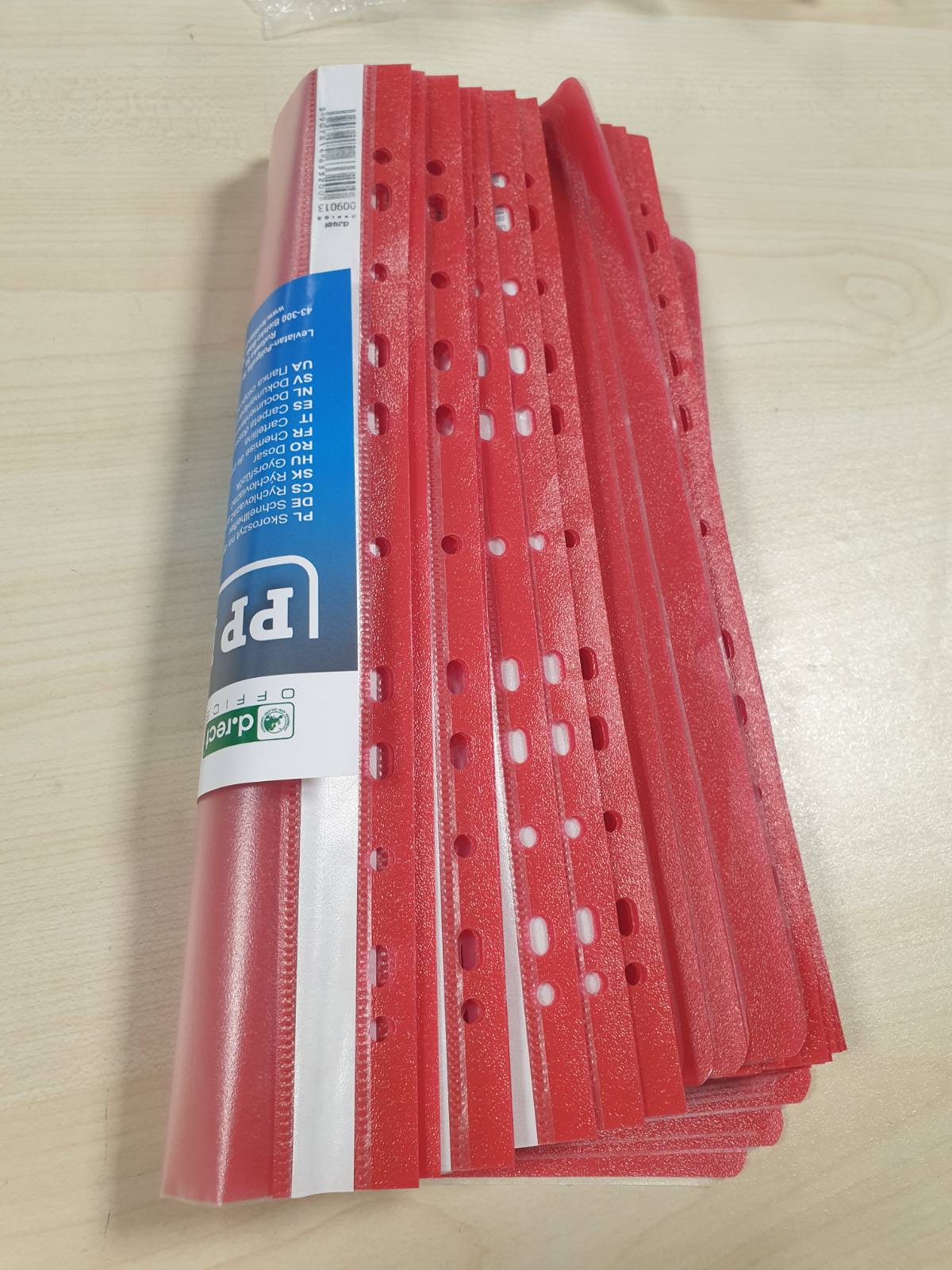 320419 - D.RECT Dosje plastike A4 me vrima Euro – 25 copë, dosje plastike të kuqe me kapak transparent – film PP, dosje ekspozuese të perforuara për dokumente dhe shkollë