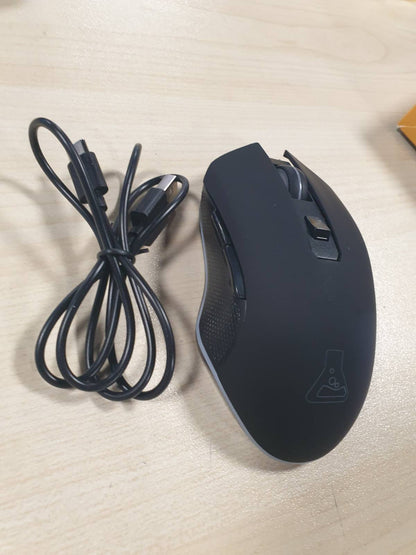 320434 - G-LAB Maus Lojërash Pa Tel Kult Helium, Rikarikueshëm, 6400 DPI, Ndriçim RGB me 7 Ngjyra për PC/PS5/Xbox