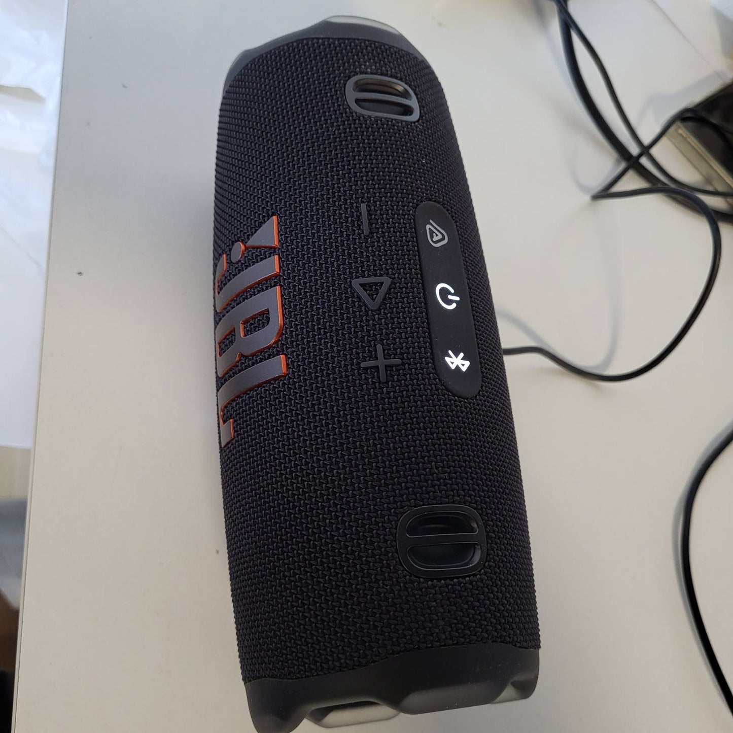 320508 - JBL Altoparlant portativ Bluetooth Charge 6, 28 orë kohë dëgjimi, IP68, JBL Pro Sound, i zi