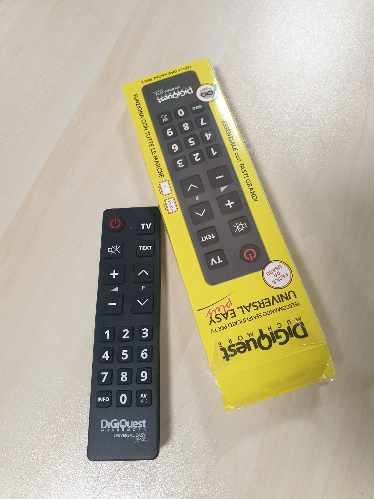 320628 - DIGIQUEST Telekomandë Easy Universal TV, Butona të mëdhenj, e lehtë për t’u përdorur