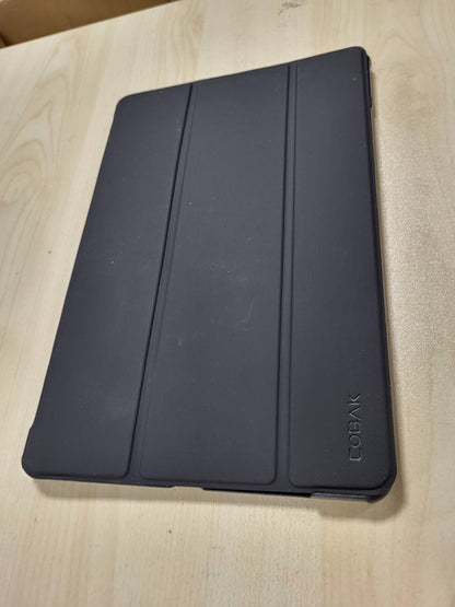320696 - COBAK Mbrojtëse për Samsung Galaxy Tab A11+ Plus 2025 (SM-X230/X236B) / A9+ 2023 (SM-X210/X215/X216/X218), 11 inç, Lëkure PU, E palosshme trefish, Funksion automatik gjumë/zgjim, Ngjyrë e zezë