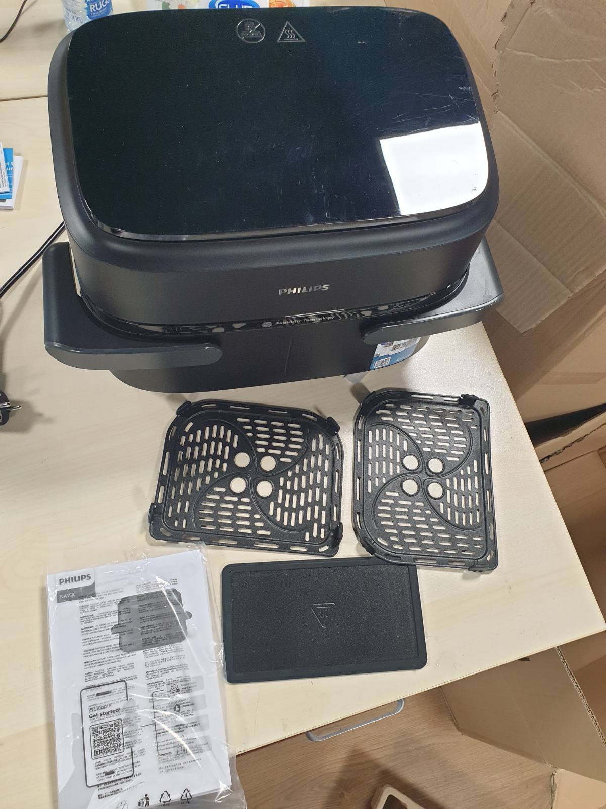 320803 - PHILIPS AIRFRYER SERIA 1000, kapacitet 7.1 litra, teknologji RapidAir, 10 mënyra gatimi, 90% më pak yndyrë, dizajn kompakt, aplikacioni i recetave HomeID (NA154/00)