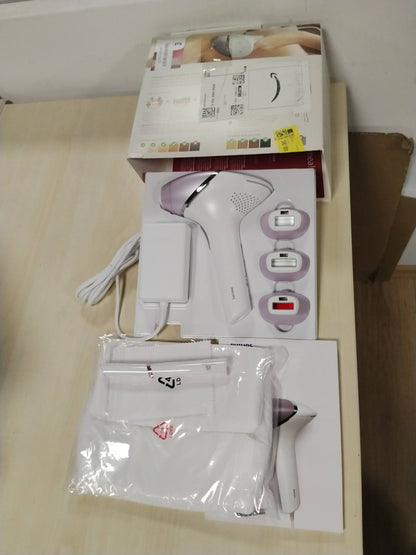 320832 - PHILIPS Seria Lumea 8000, Pajisje IPL BRI949/00, 100-240V, 50/60Hz, 4 aksesorë për trupin, fytyrën, vijën e bikinit, sqetullat