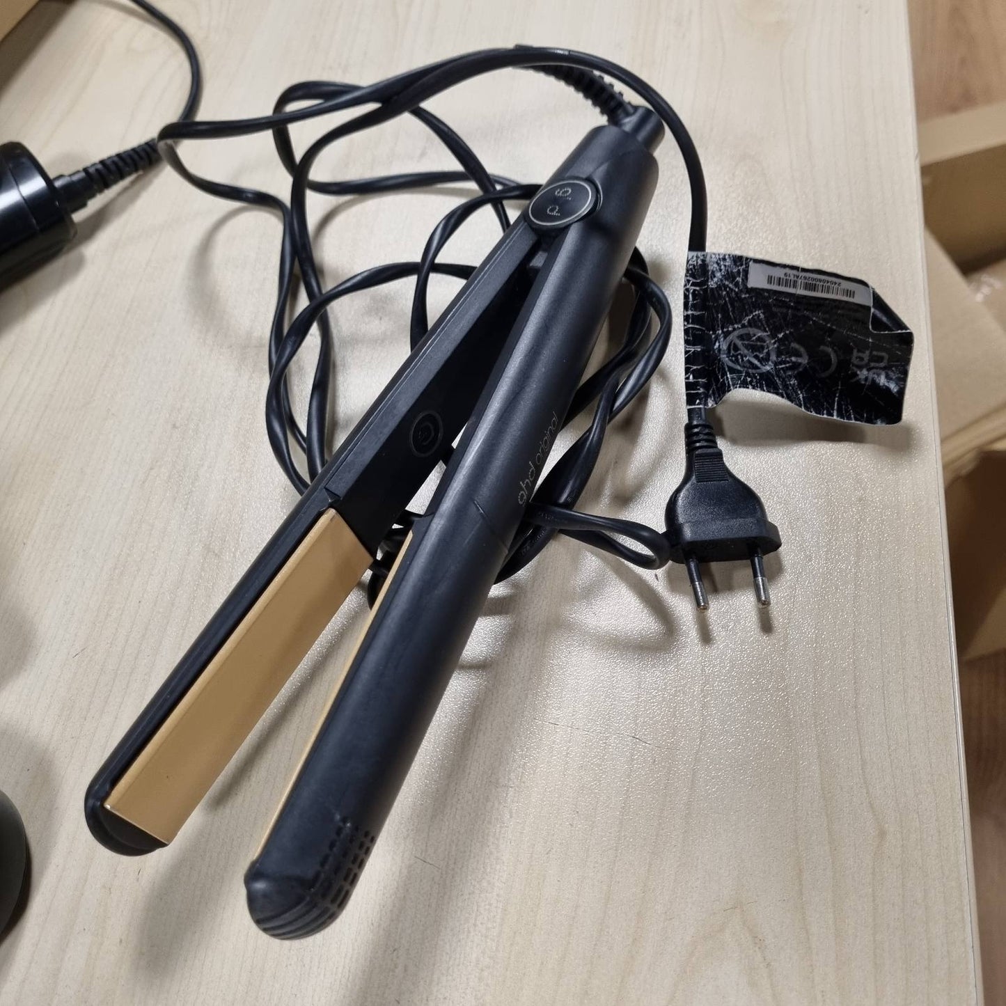 320877 - GHD Pjastër flokësh Original, Profesional me Teknologji Qeramike, Pllaka të Veshura me Shkëlqim, Kabllo 2.7 m