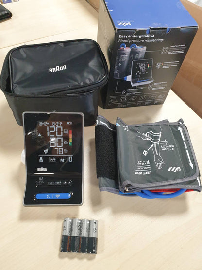 321100 - BRAUN ExactFit 3, Monitorues i tensionit të gjakut për krahun e sipërm, Ekran me kodim ngjyrash, 2 madhësi manshete, BUA6150