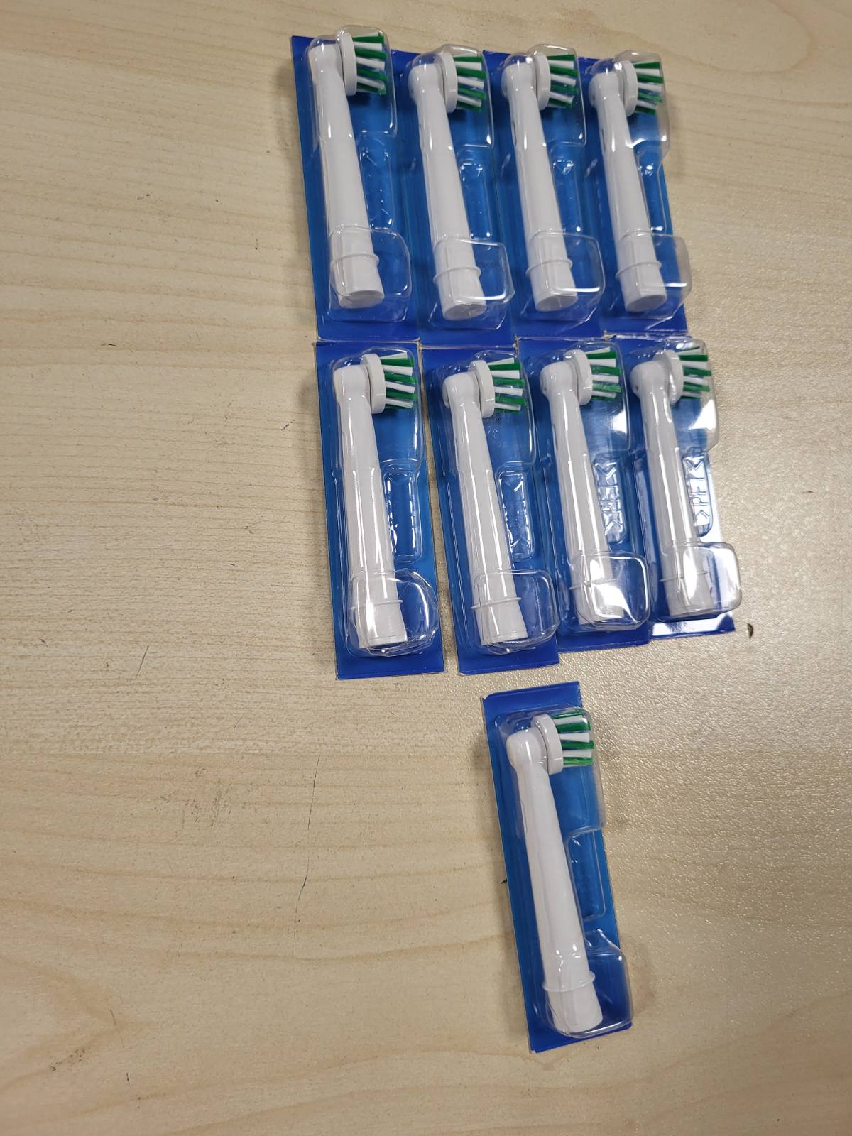 321109 - ORAL-B - Qese për thithje PRO CrossAction, 10 pika