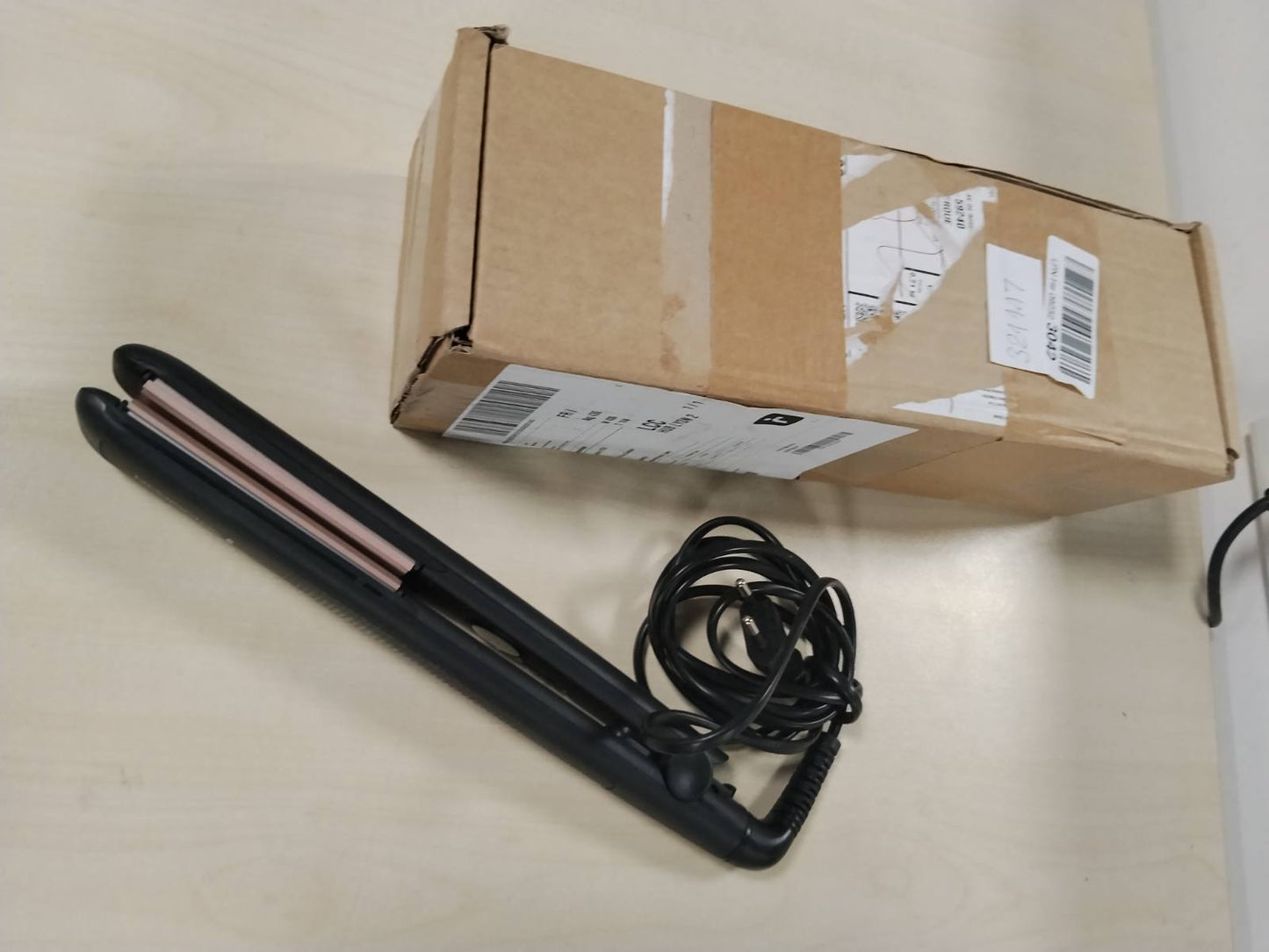 321117 - Kaçurrela për flokë REMINGTON, Vale Zigzag dhe Volum, Pllaka qeramike turmaline të gjera, antistatike, temperaturë e rregullueshme 150-220°C, S3580