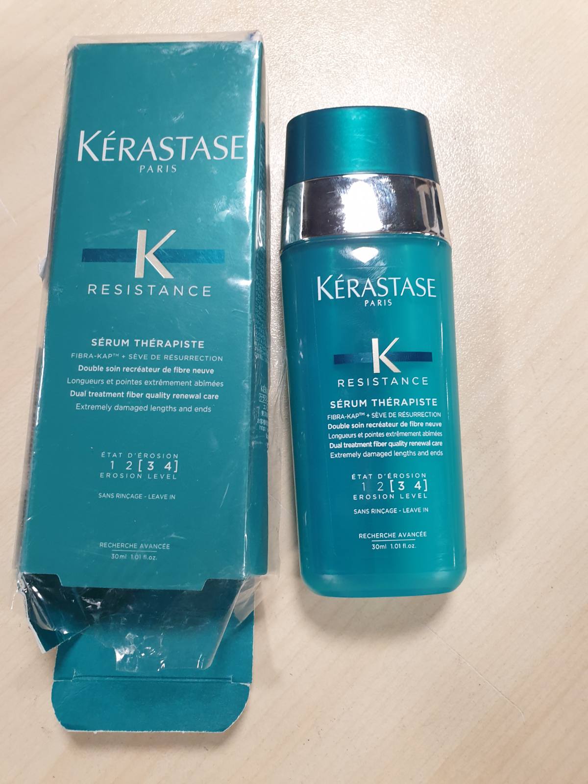 321123 - KÉRASTASE Resistance Serum Terapie, Kujdes për flokët me papastërti të dyfishtë, Rigjenerues i ri i fibrave, 30 ml