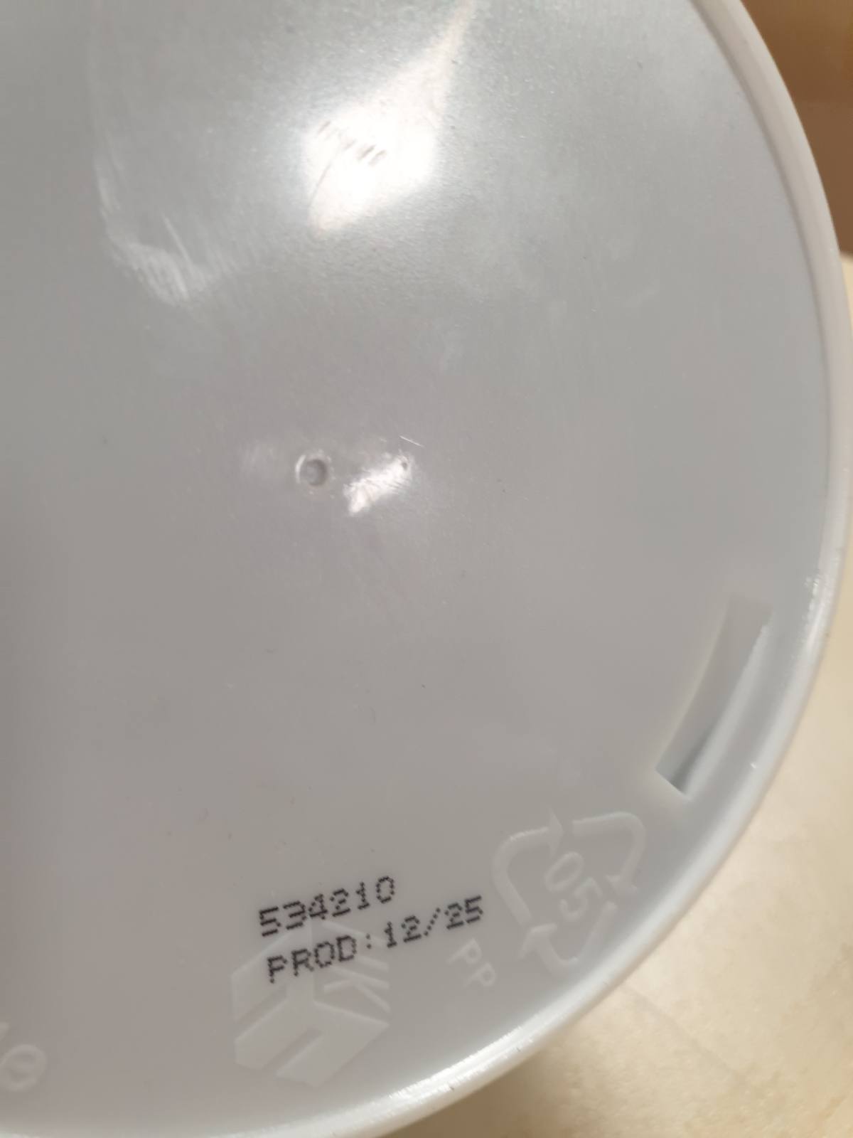 321215 - WELLA PROFESSIONALS - Maskë Pearl Blonde për Flokë të Ngjyrosur, Ngjyrues Gjysmë i Përhershëm, Trajtim i Përkohshëm Rifreskues i Ngjyrës, 500ml