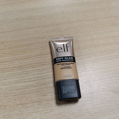 321767 - ELF - Fondatinë sateni Soft Glam, Mbulim mesatar, Qëndrueshmëri e gjatë, Vegane dhe pa mizori, 30 Ngrohtësi mesatare