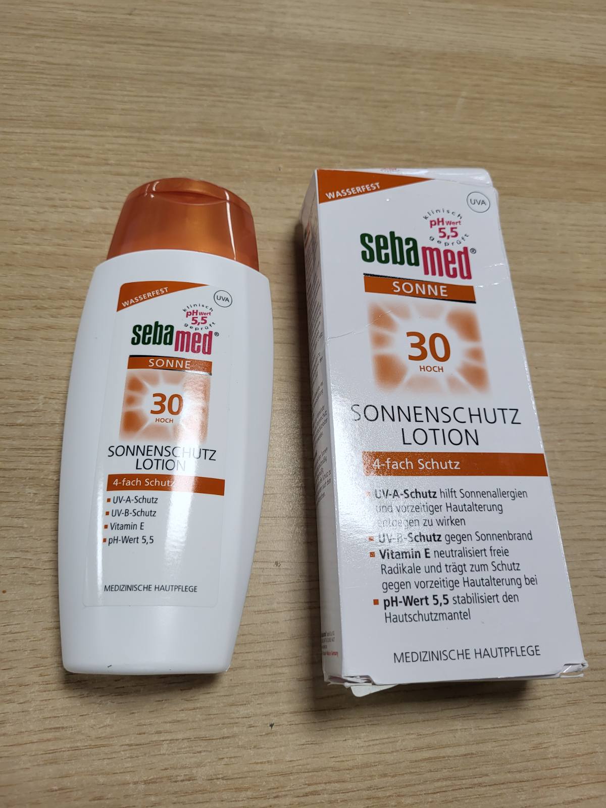 321812 - Sebamed Locion mbrojtës nga dielli SPF 30, krem mbrojtës nga dielli i përditshëm, 150 ml, pH 5.5, për trupin, prodhuar në Gjermani, pa mikroplastikë