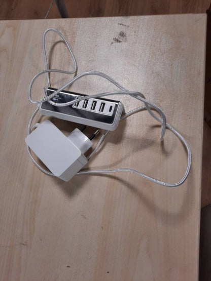 322392 - brennenstuhl® Karikues USB Estilo, funksion karikimi të shpejtë