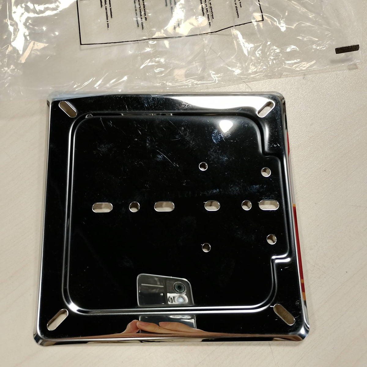 322688 - Mbajtëse targe Lampa 90147 prej çeliku inox - Krom